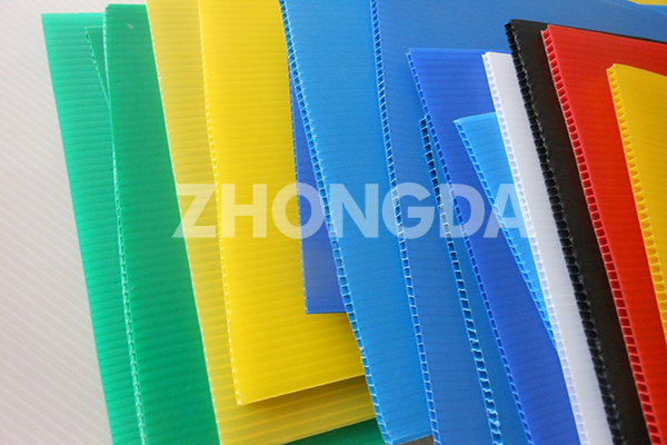 中空板周轉(zhuǎn)箱,中空板如何清洗